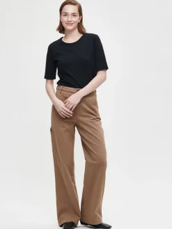 AINA t-paita - musta