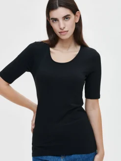 BASIC t-paita - musta