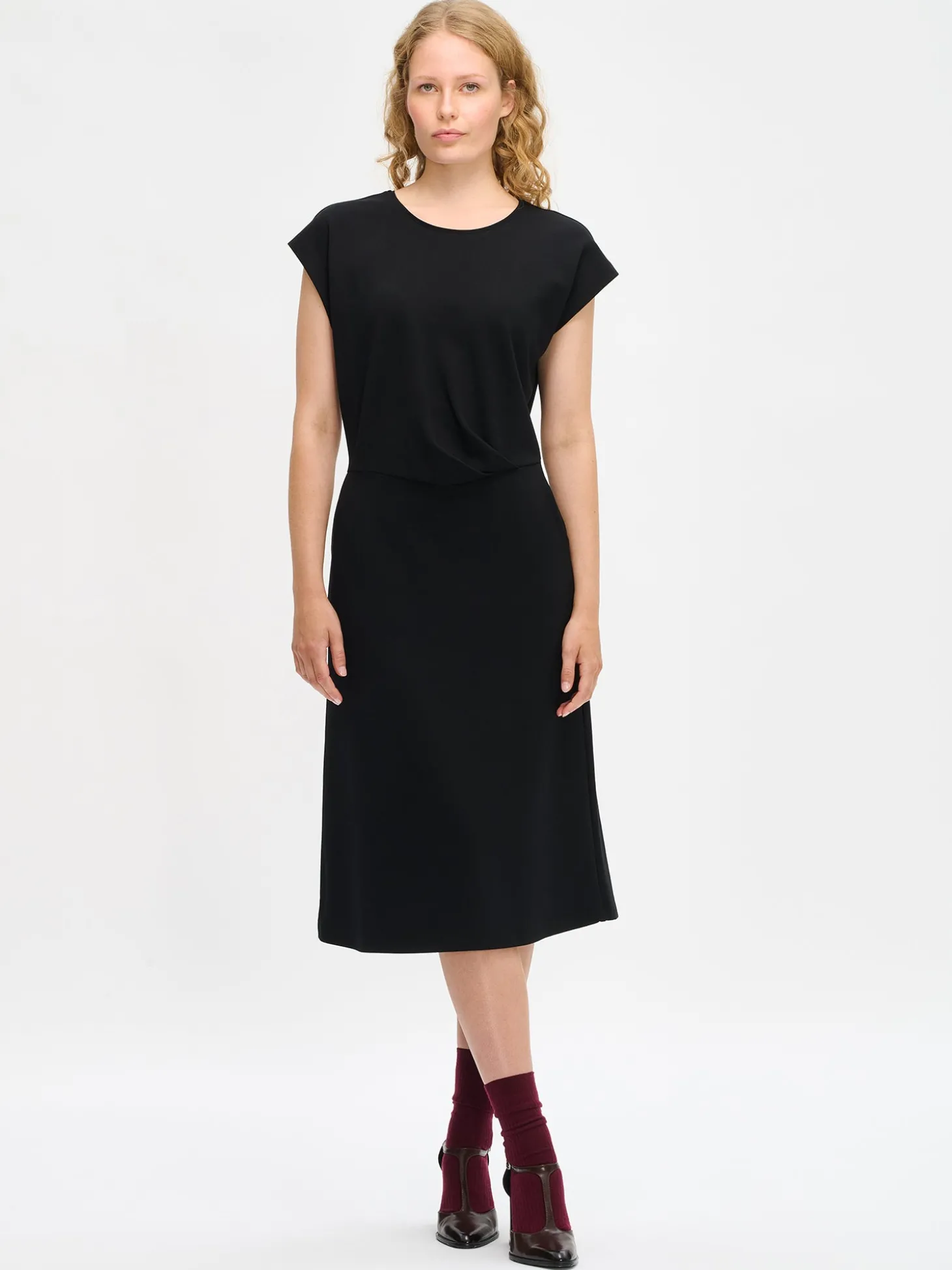 ELEGIA mekko - musta