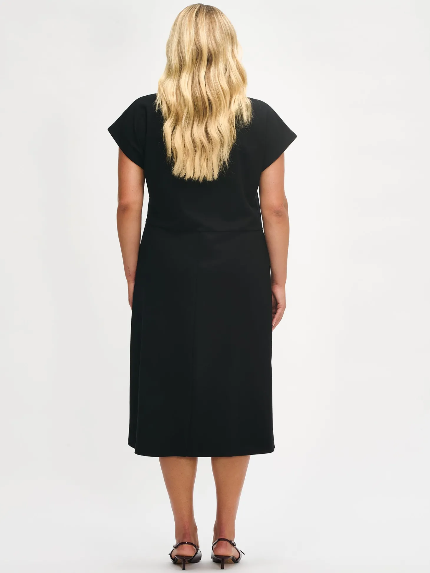 ELEGIA mekko - musta