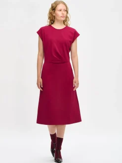 ELEGIA mekko - viininpunainen