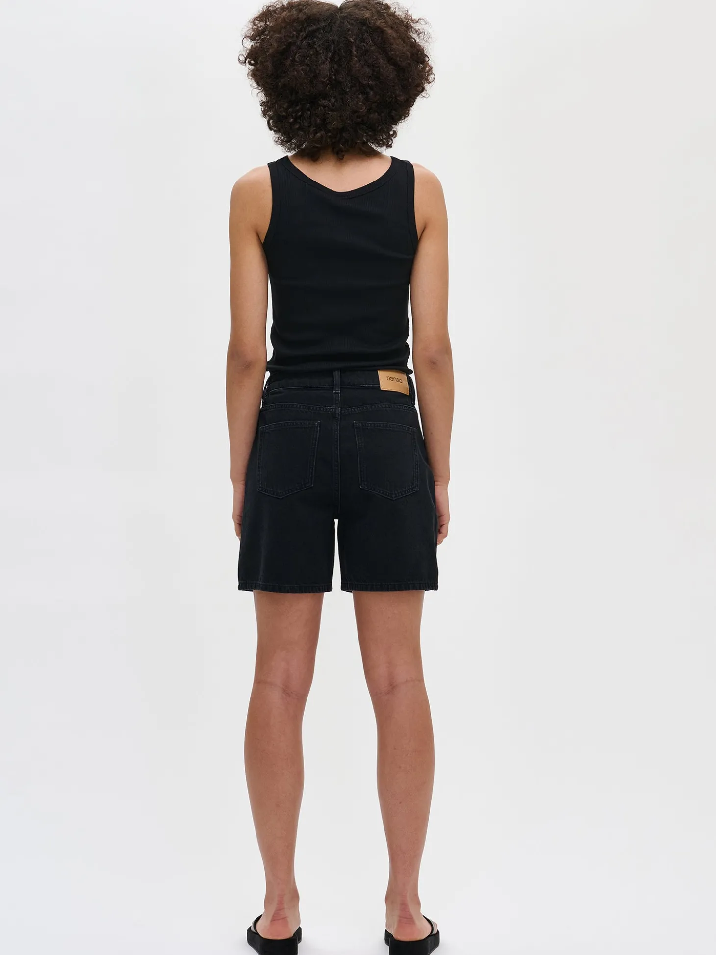 KAMILLA farkkushortsit - tummanharmaa