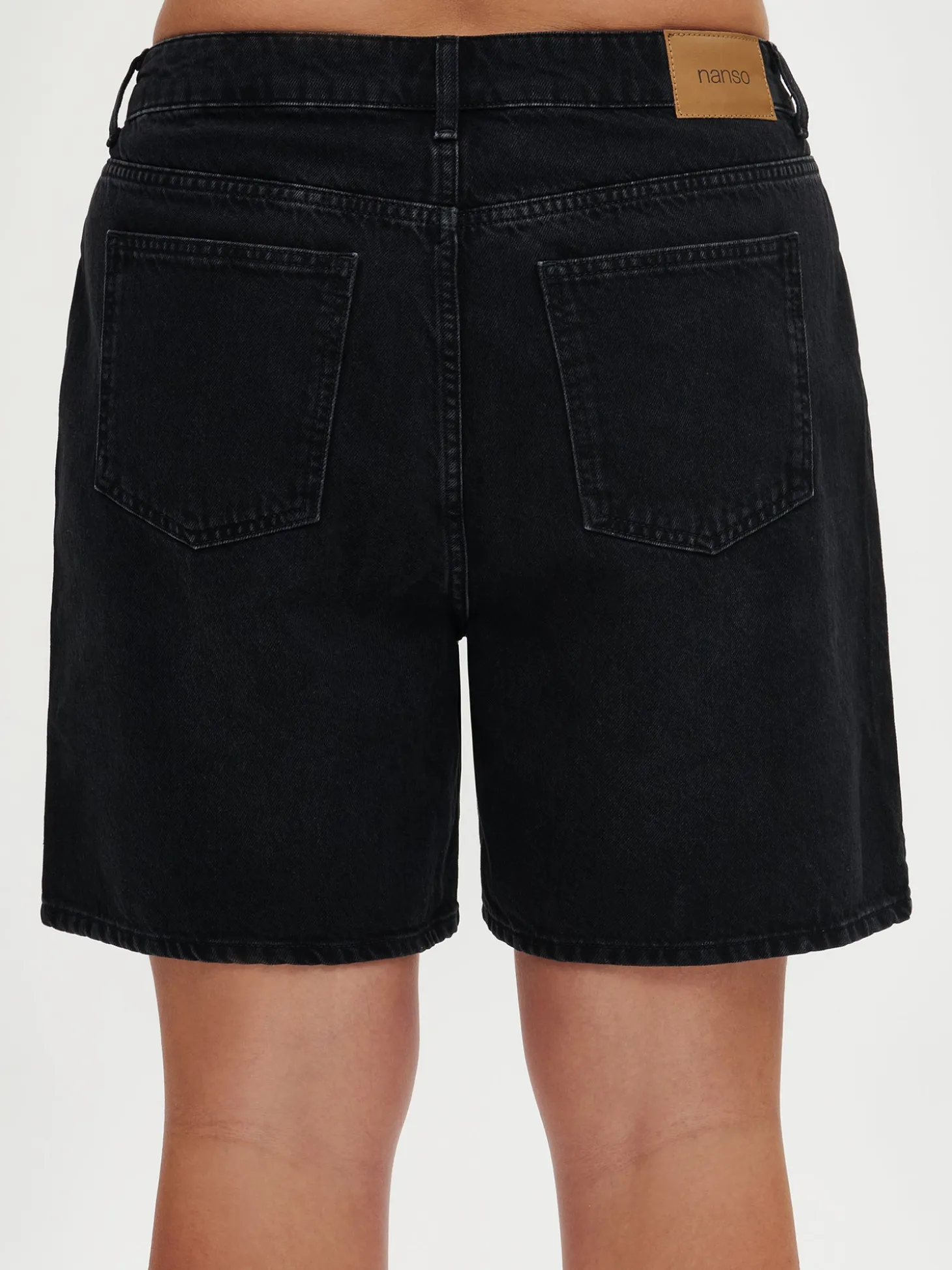 KAMILLA farkkushortsit - tummanharmaa