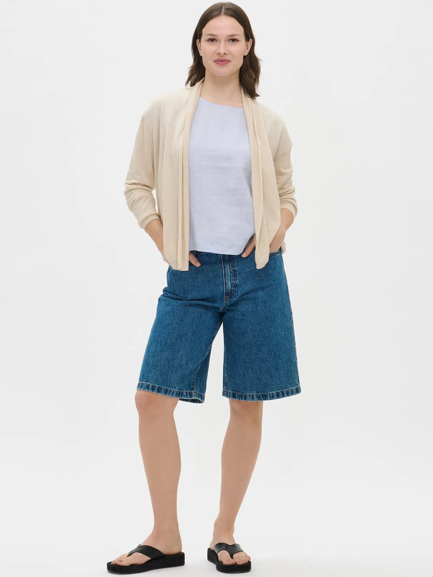 KARINA lyhyt neuletakki - beige