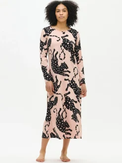 LEONORA pitkähihainen pitkä yöpaita – vaaleanpunainen