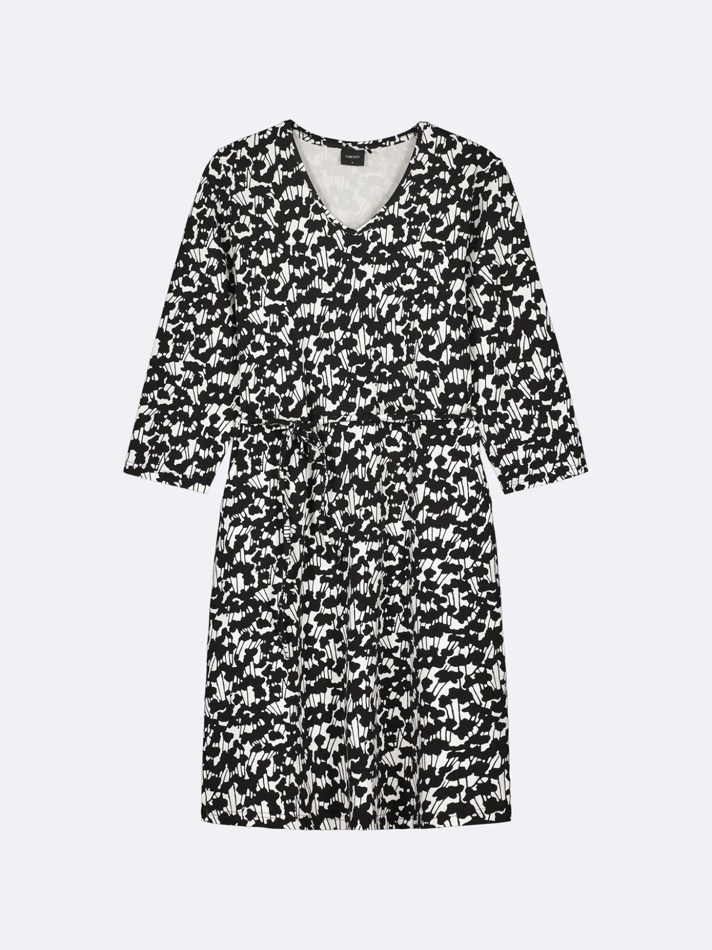 LIITO trikoomekko - mustavalkoinen