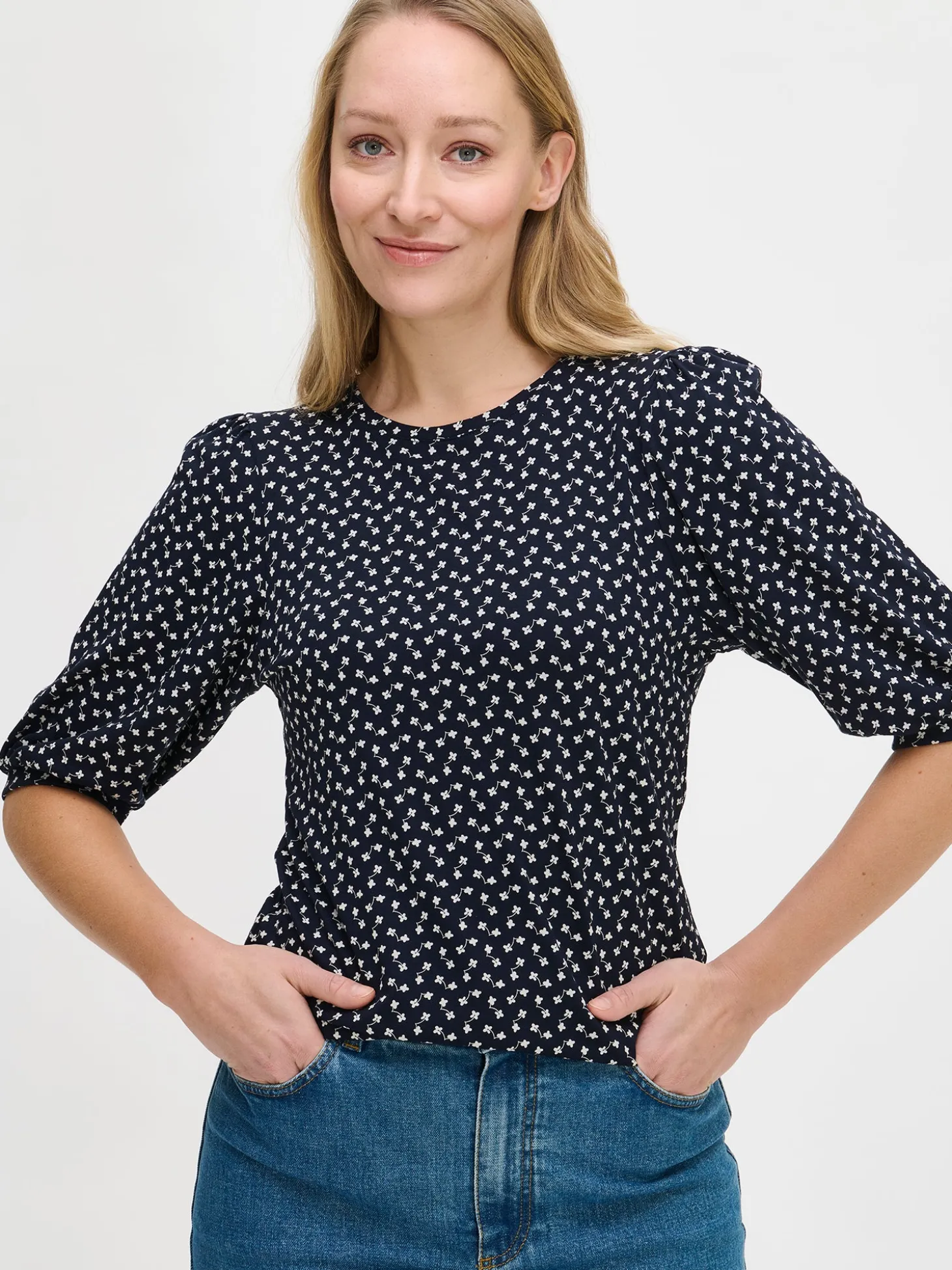 LILIANA pusero - tummansininen