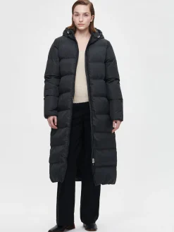 LUMI pitkä toppatakki - musta