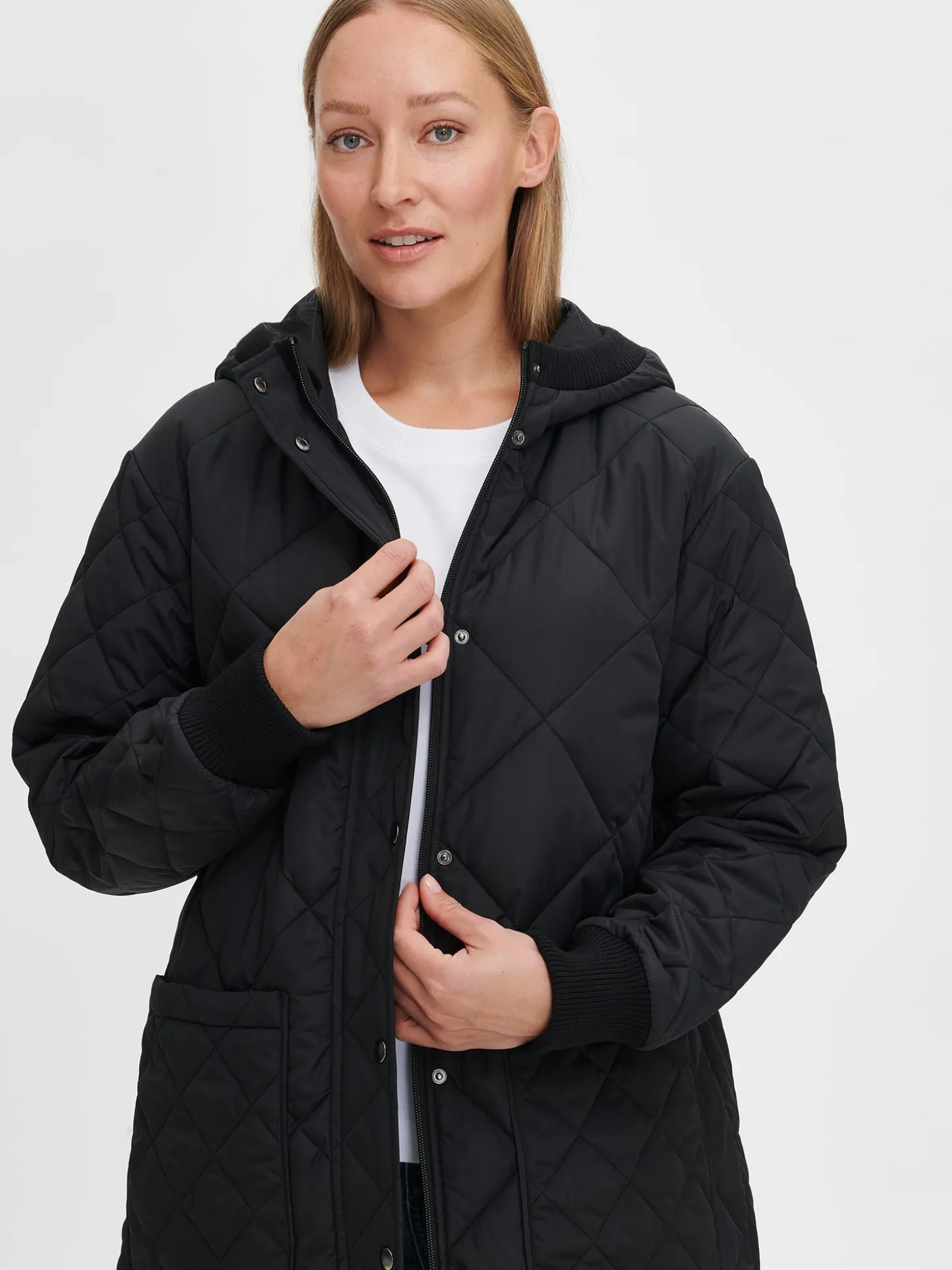 MAXI HOOD tikkitakki - musta