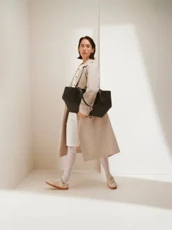 MAXI NARU nahkalaukku - musta