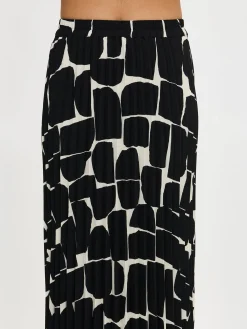 MUURI hame - mustavalkoinen