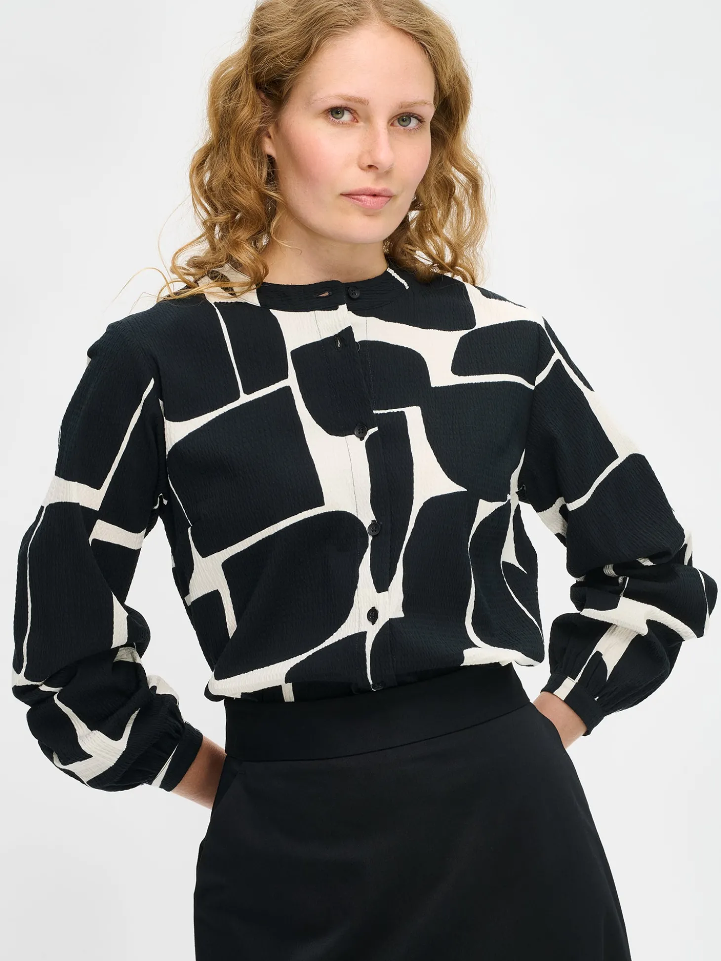 MUURI paitapusero - mustavalkoinen