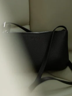 NARU olkalaukku - musta