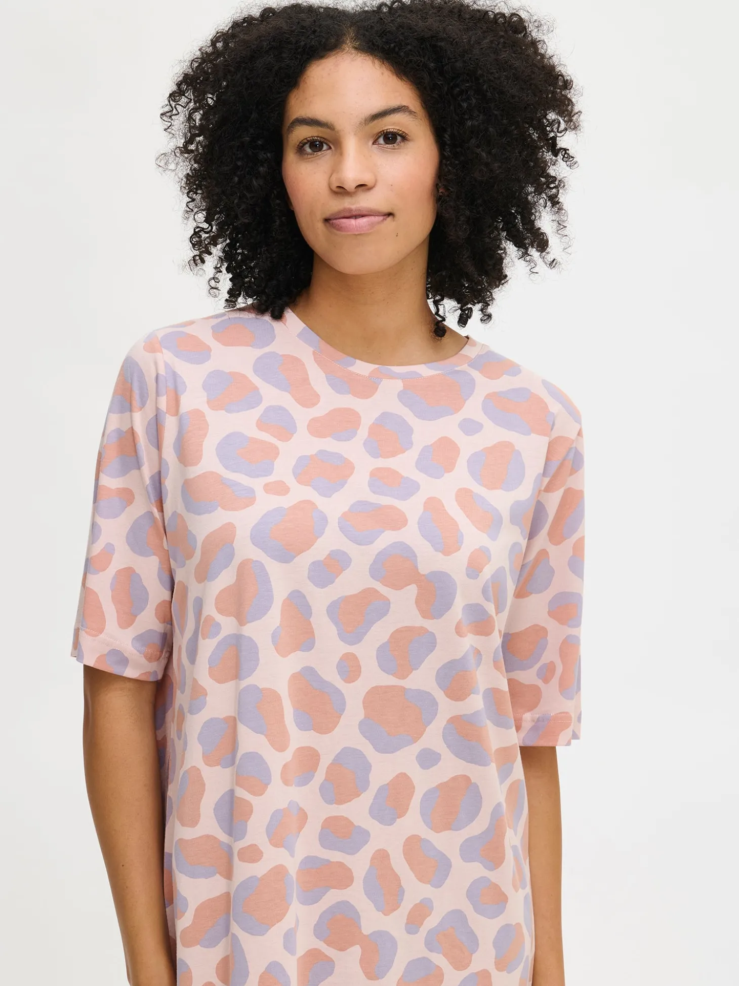 PANTTERI lyhyt yöpaita - vaaleanpunainen