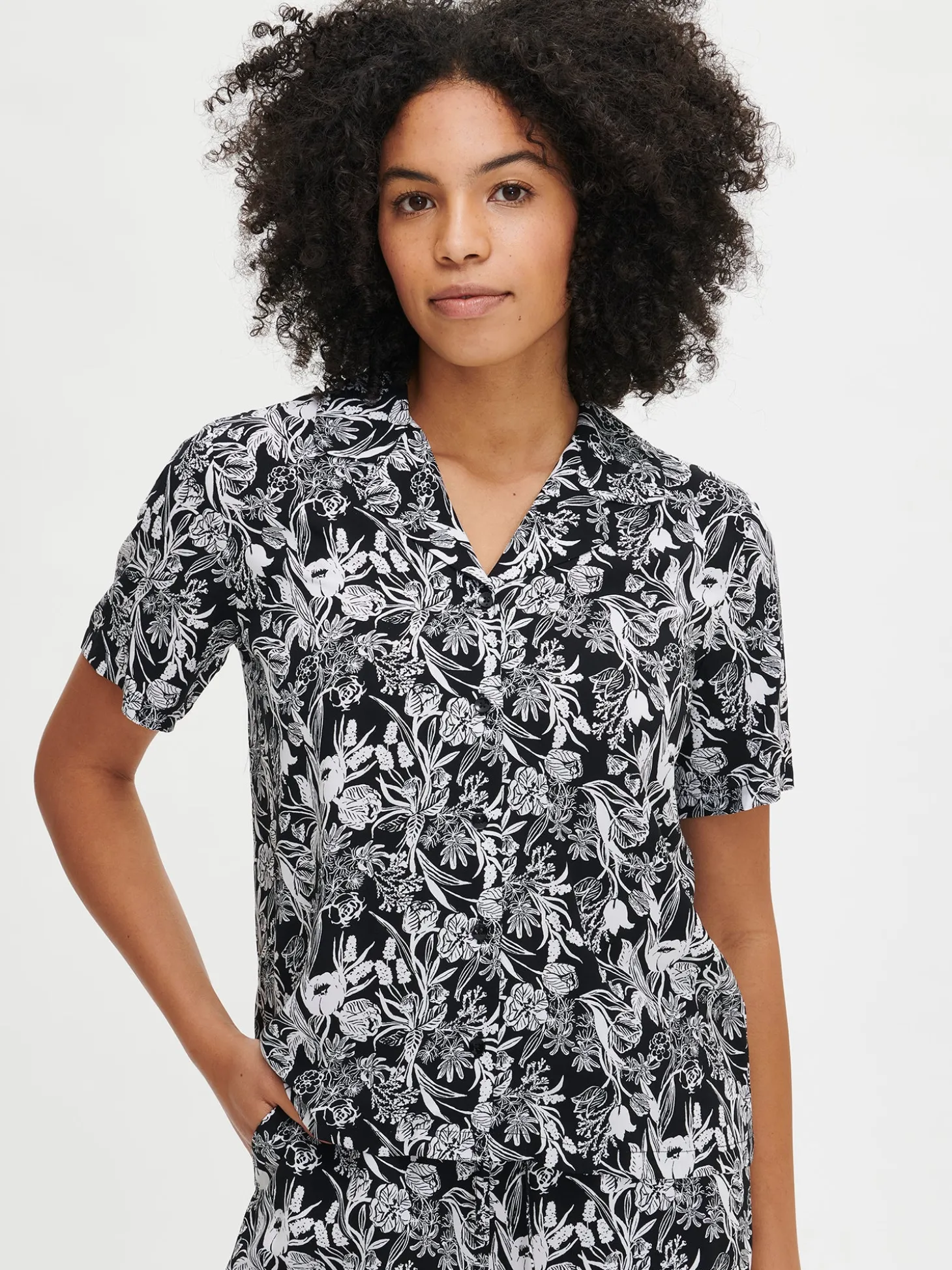 PIENI FLORISTI paitapusero - mustavalkoinen