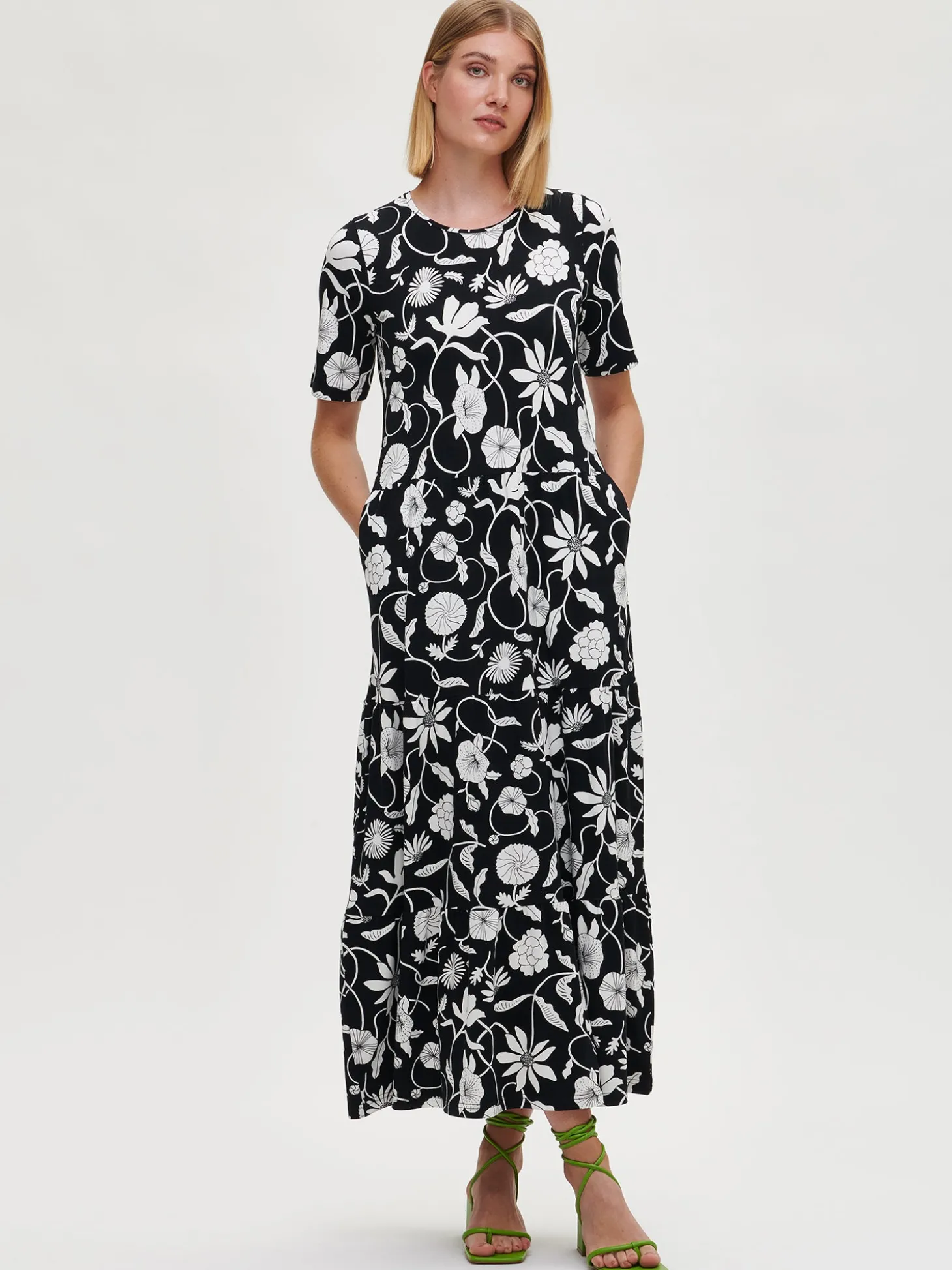 PIENI LINOKUKKA trikoomekko - mustavalkoinen