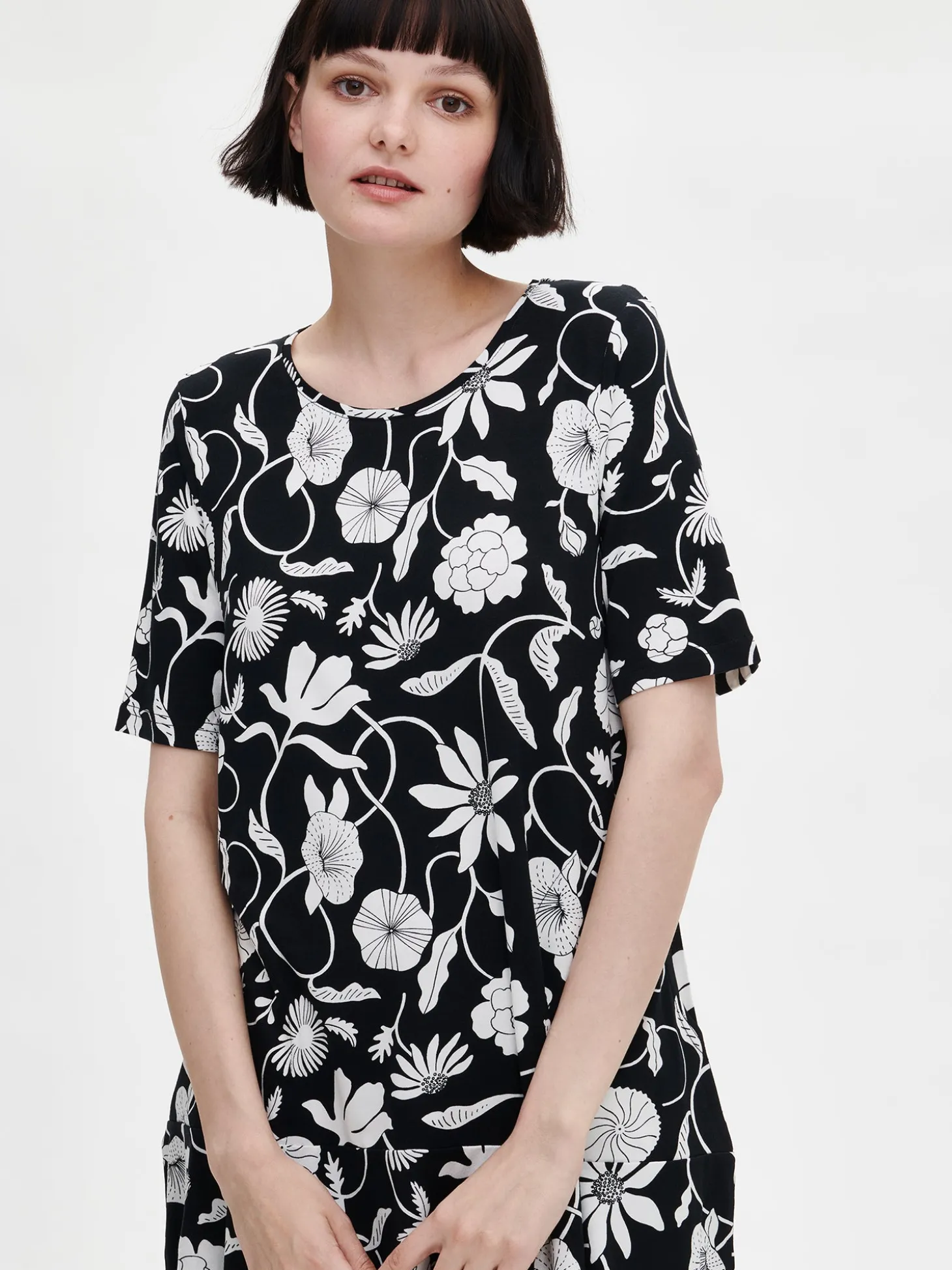 PIENI LINOKUKKA tunika - mustavalkoinen