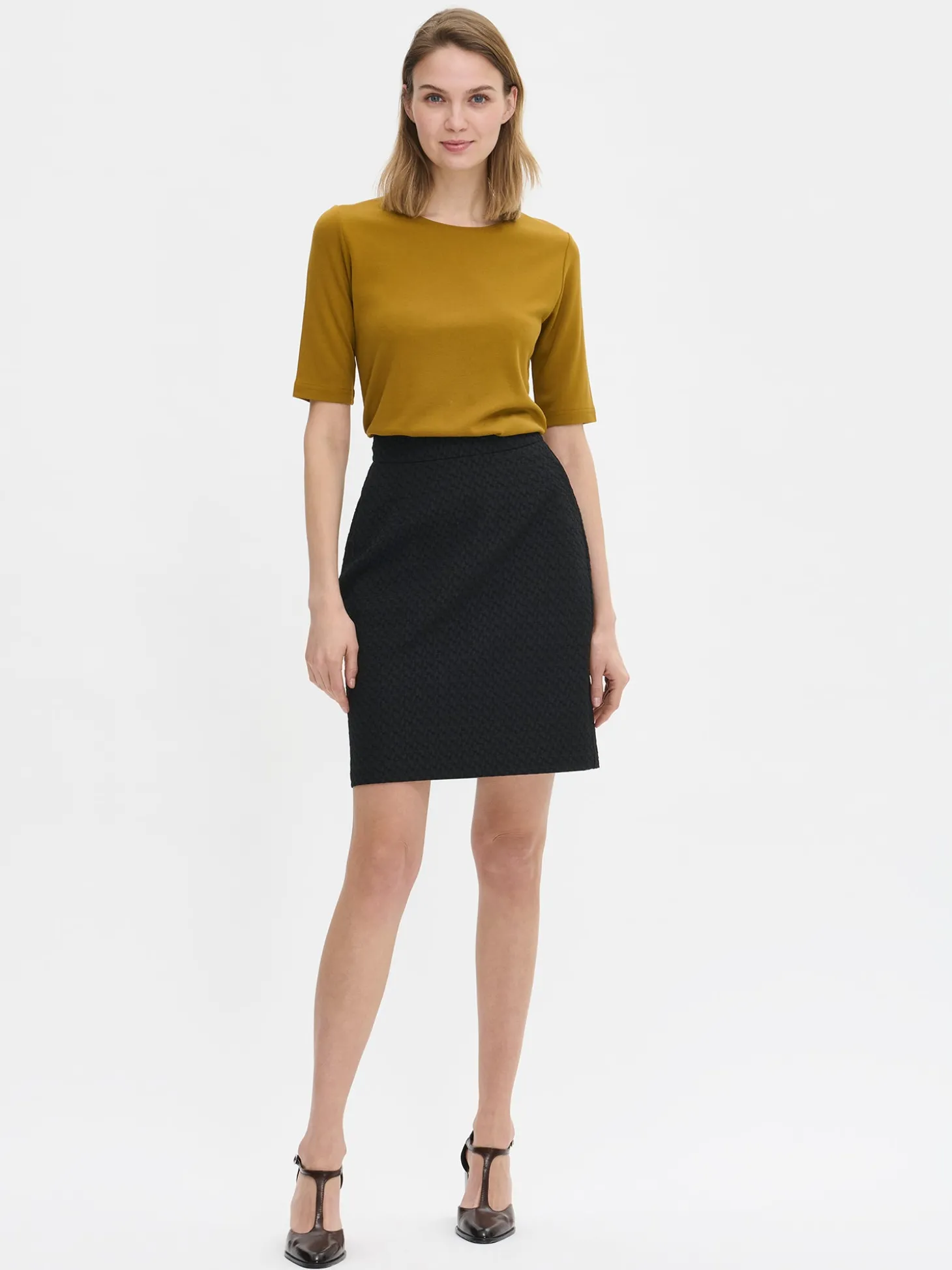 RELIEFI hame - musta