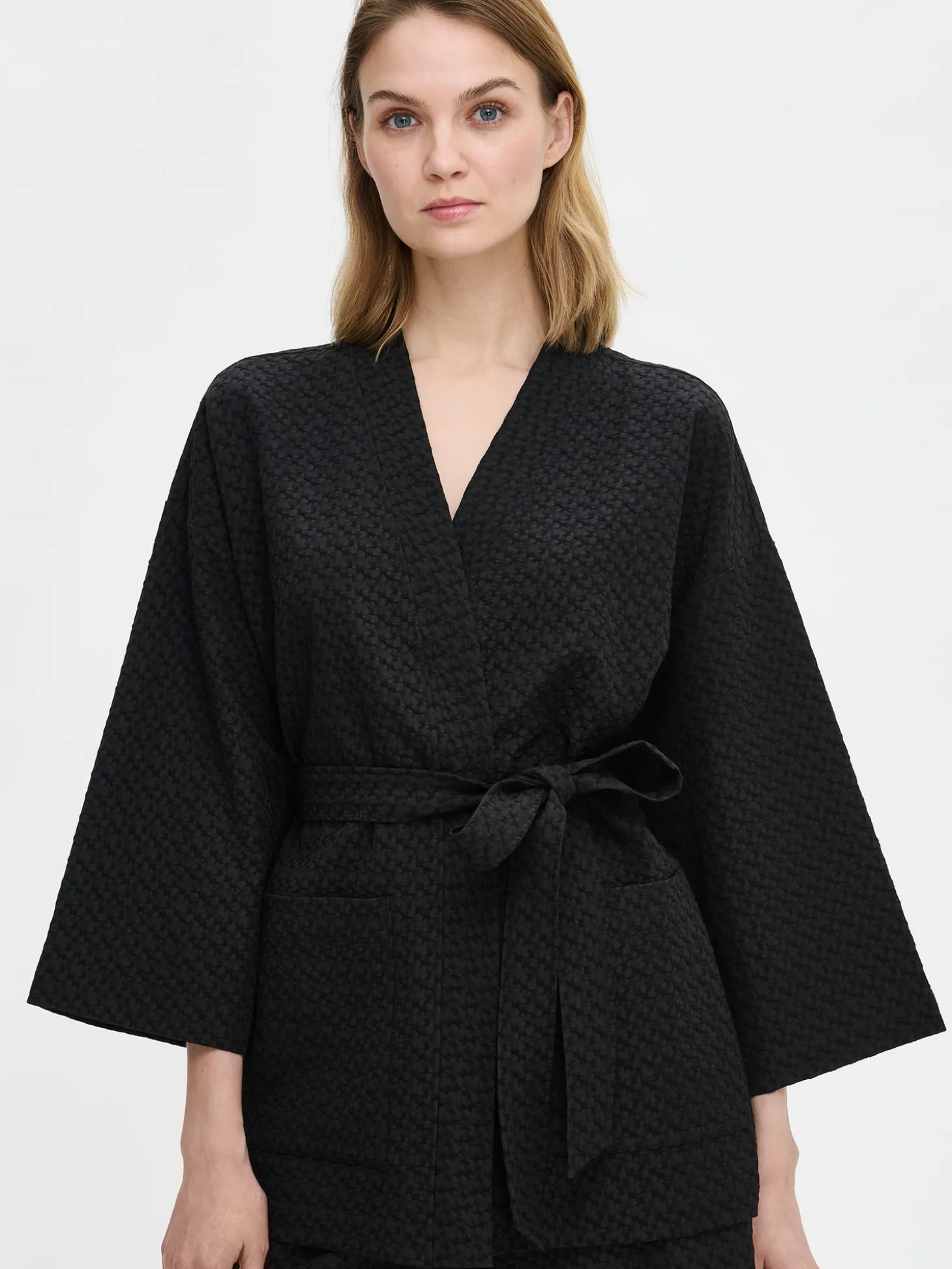 RELIEFI kimonotakki - musta