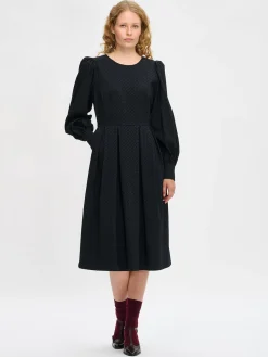 RELIEFI pitkä mekko - musta