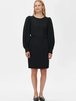 RELIEFI pusero - musta