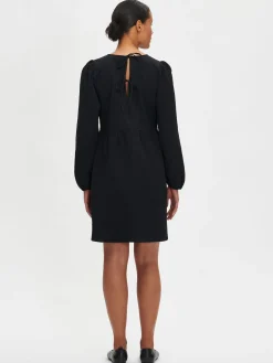 RUSETTI lyhyt kangasmekko - musta