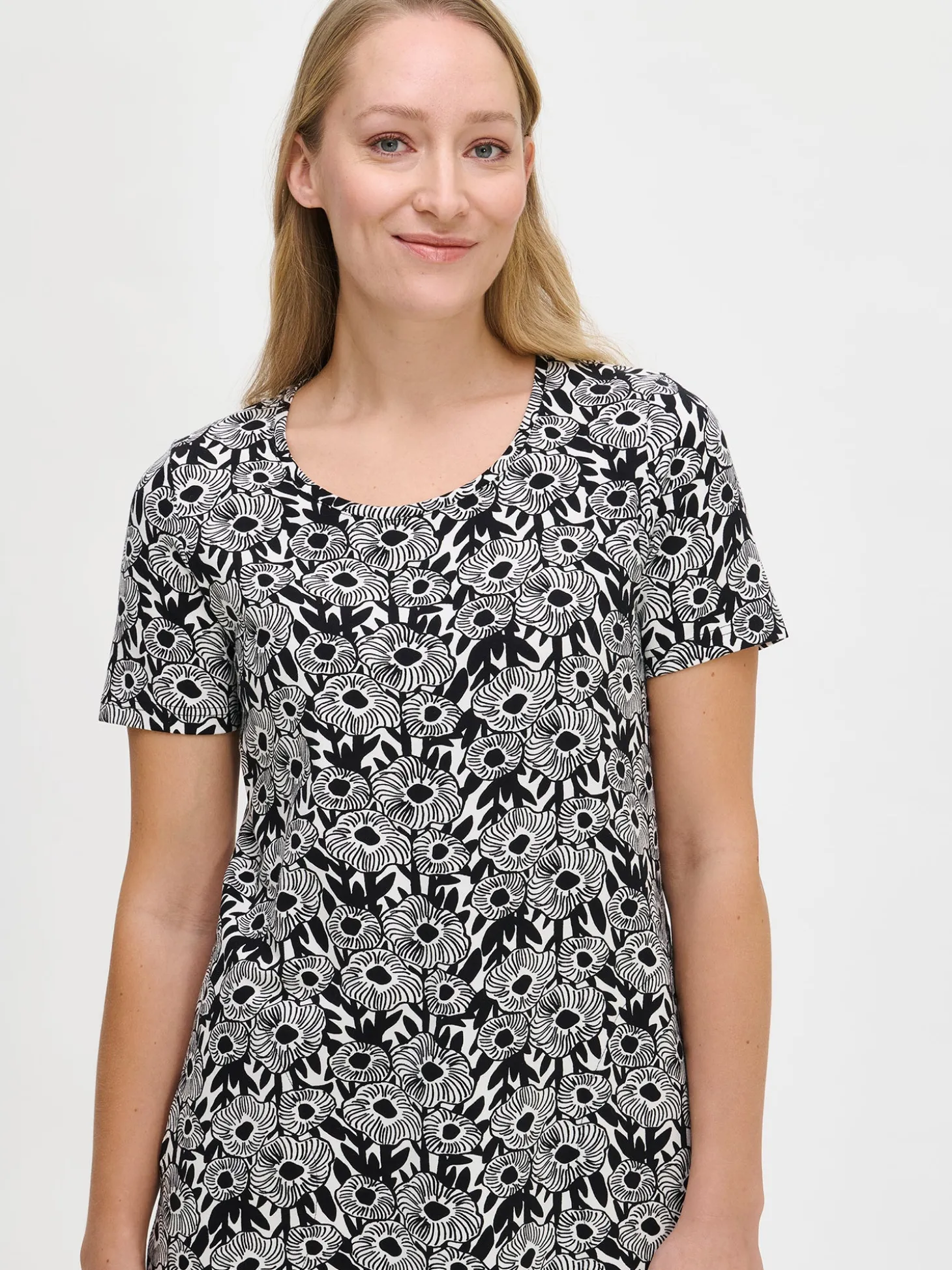 SAMETTIKUKAT tunika - musta