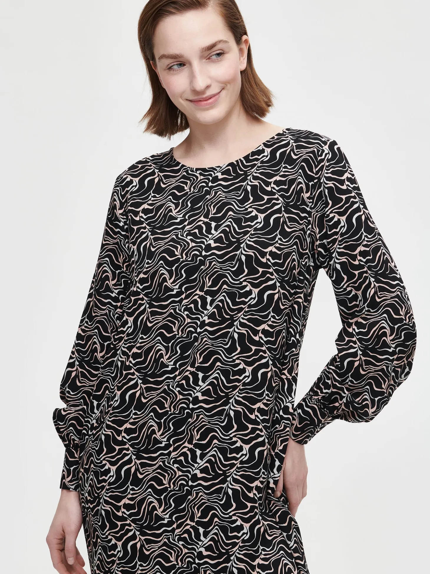 SARA kangasmekko - musta