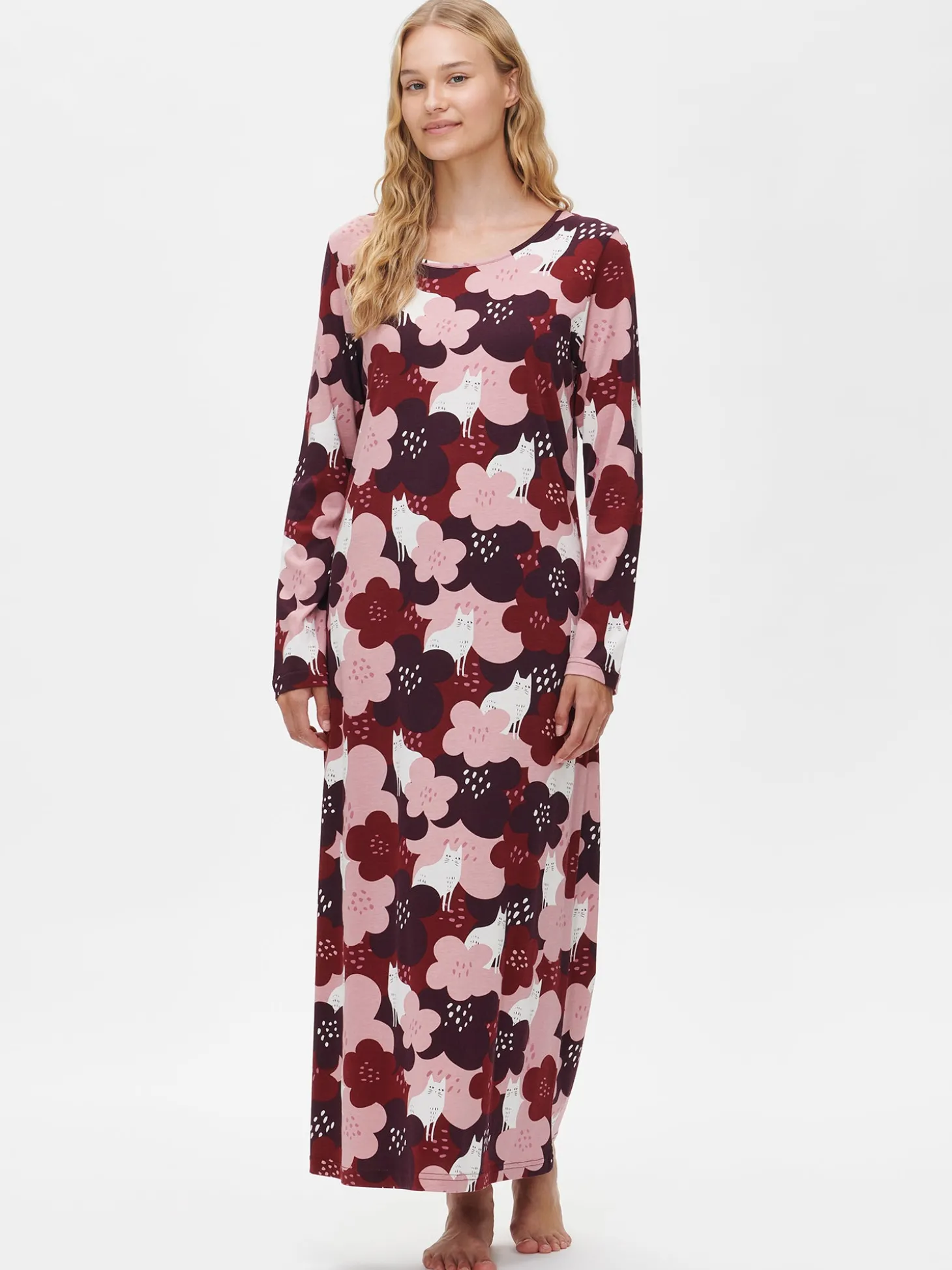 SYLVI pitkä yöpaita - punasävyinen