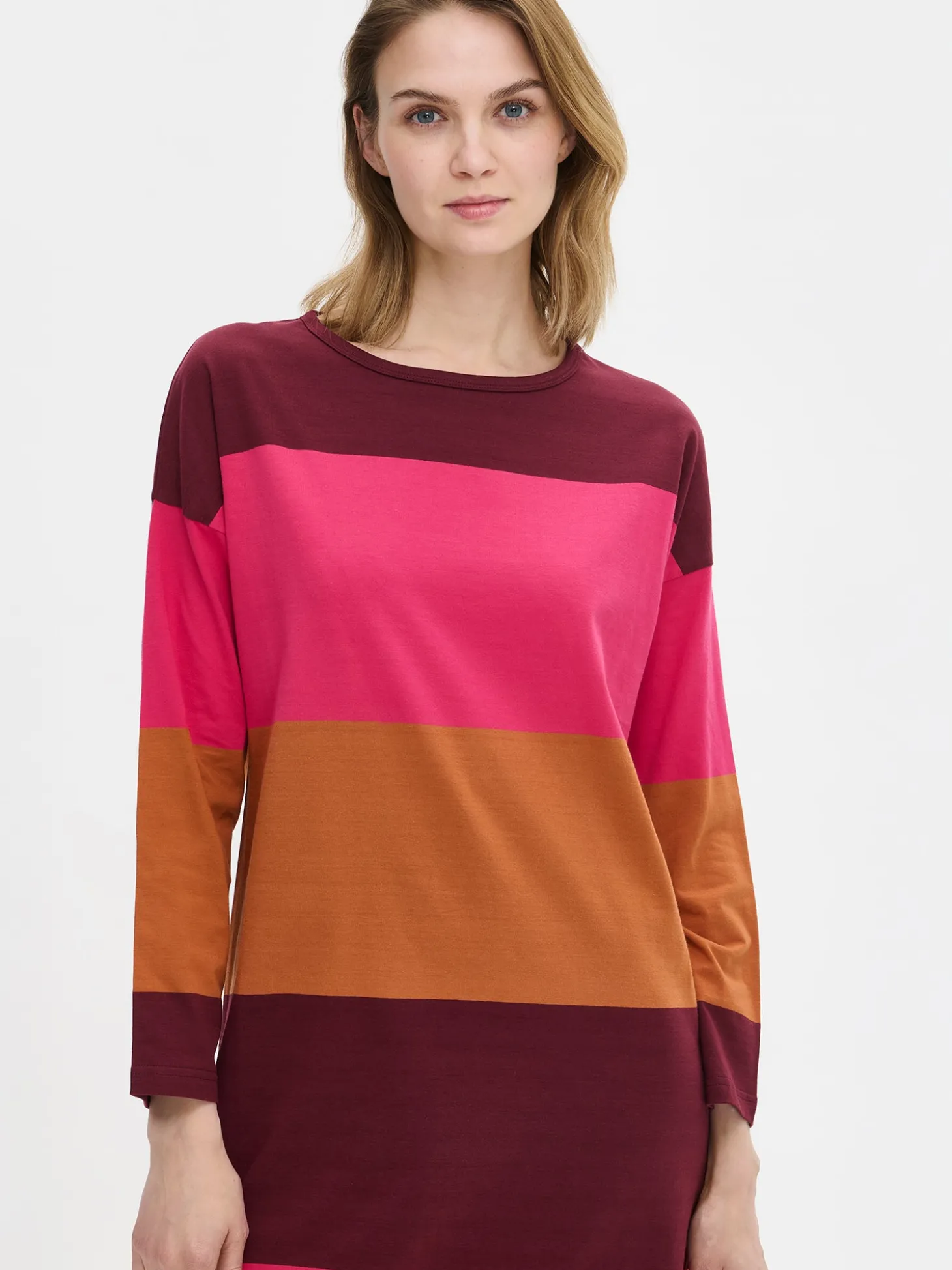 TRIO lyhyt yöpaita - punainen