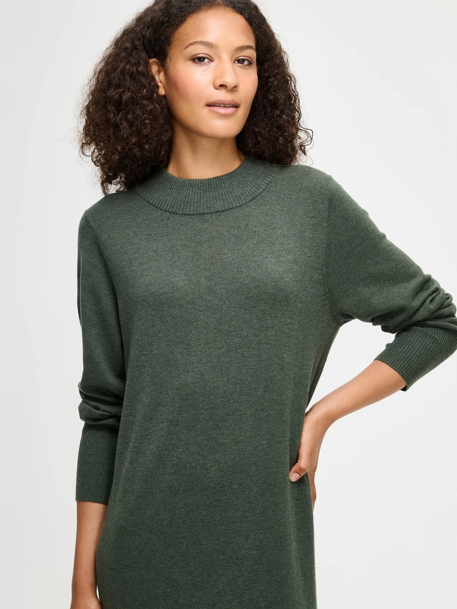 VILLIS pitkä neulemekko - tumma oliivinvihreä